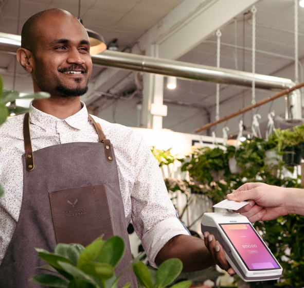 Accept popular payment methods and maximize customer satisfaction with Helcim credit card terminal