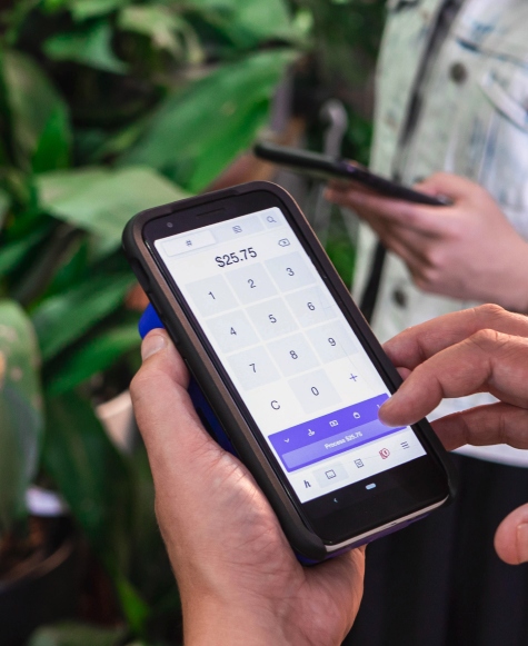 Mobile credit card reader to accept payments on the go
