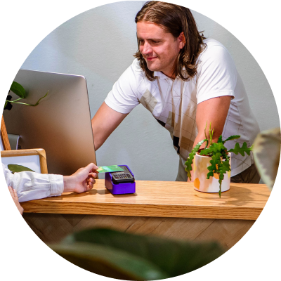 Sunday shop with Helcim card reader