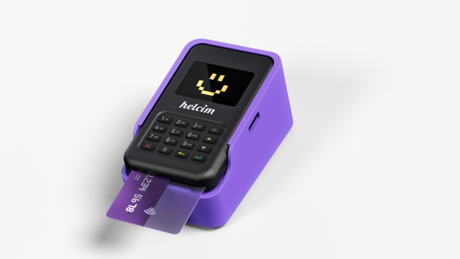Image of the Helcim Card Reader